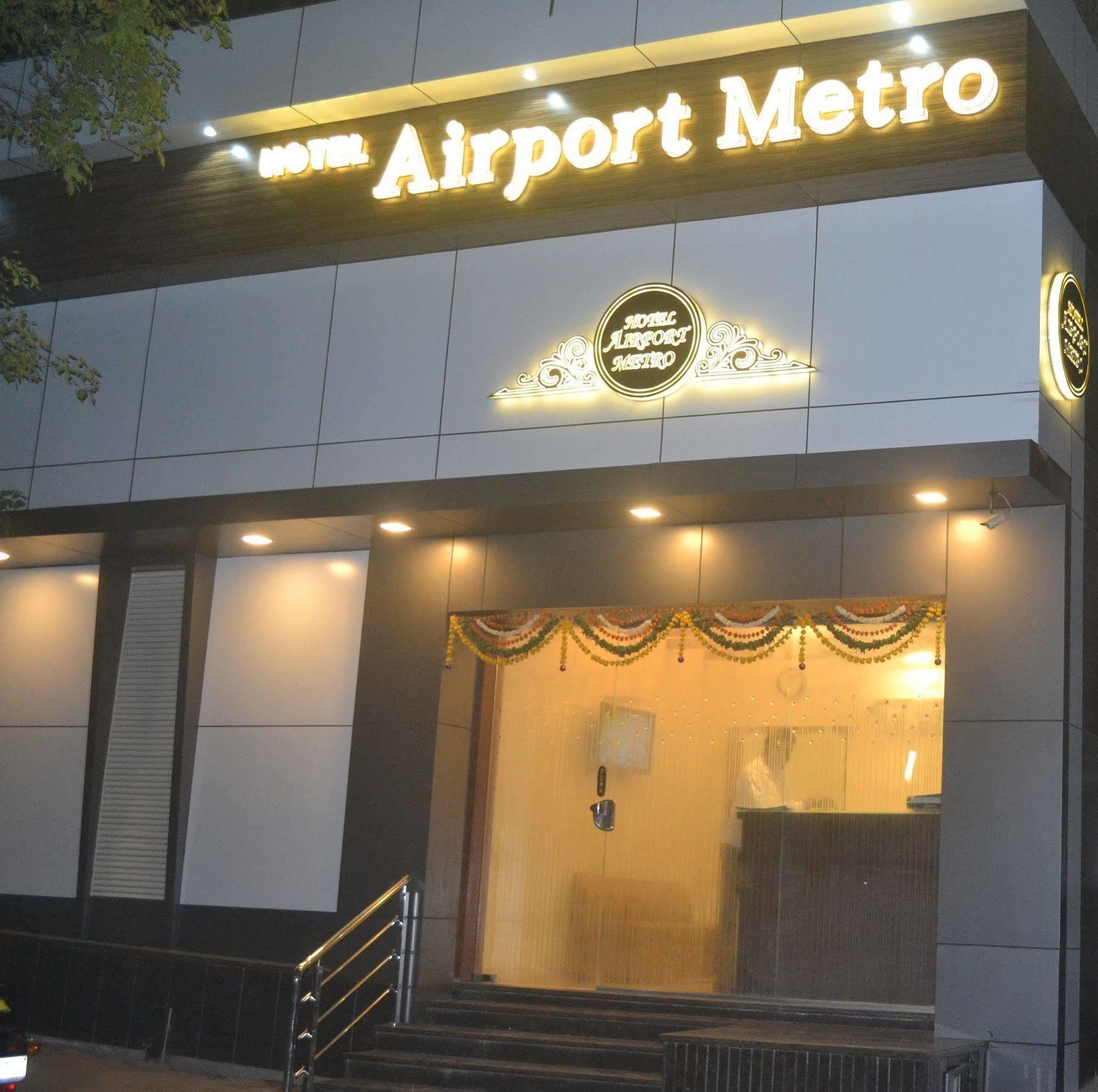Airport Metro Hotel Bombaj Exteriér fotografie